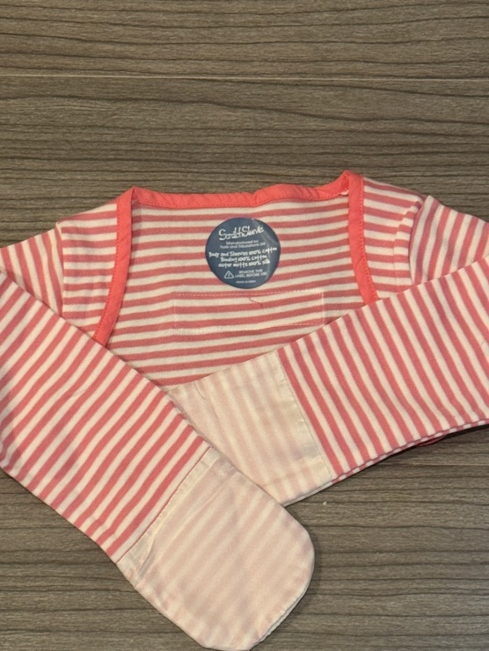 New - Striped Pink Baby Scratch Sleeves (size: 2-3Y) (Materials: Cotton & Silk)